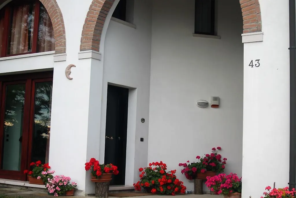 *** Nocleg ze śniadaniem Bed And Breakfast Sile E Natura Sant'Elena di Silea Włochy